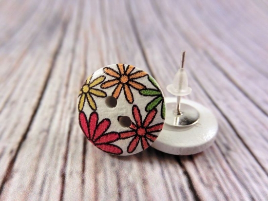 Preview: Blümchen Holz Knopf Ohrstecker Button Blume Flower